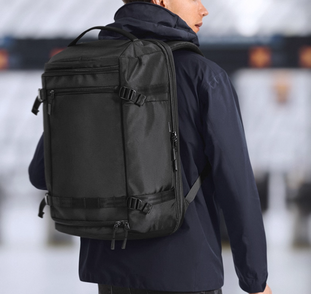 Large capacity man travel bag outdoor mountaineering backpack men bags hiking camping